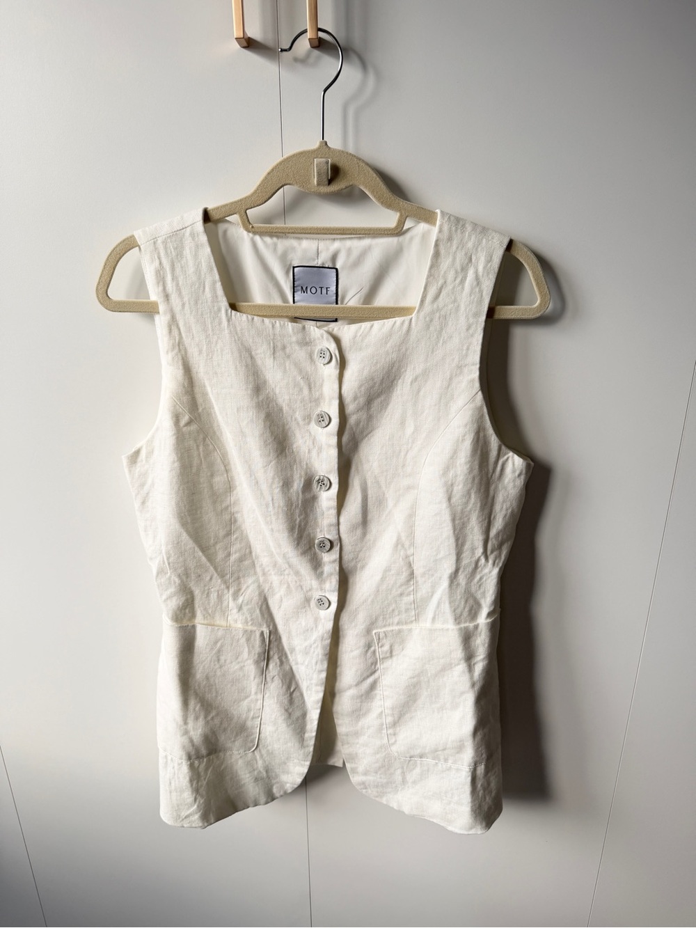 MOTF Cream Sleeveless Button-Front Square Neck Linen-Blend Top